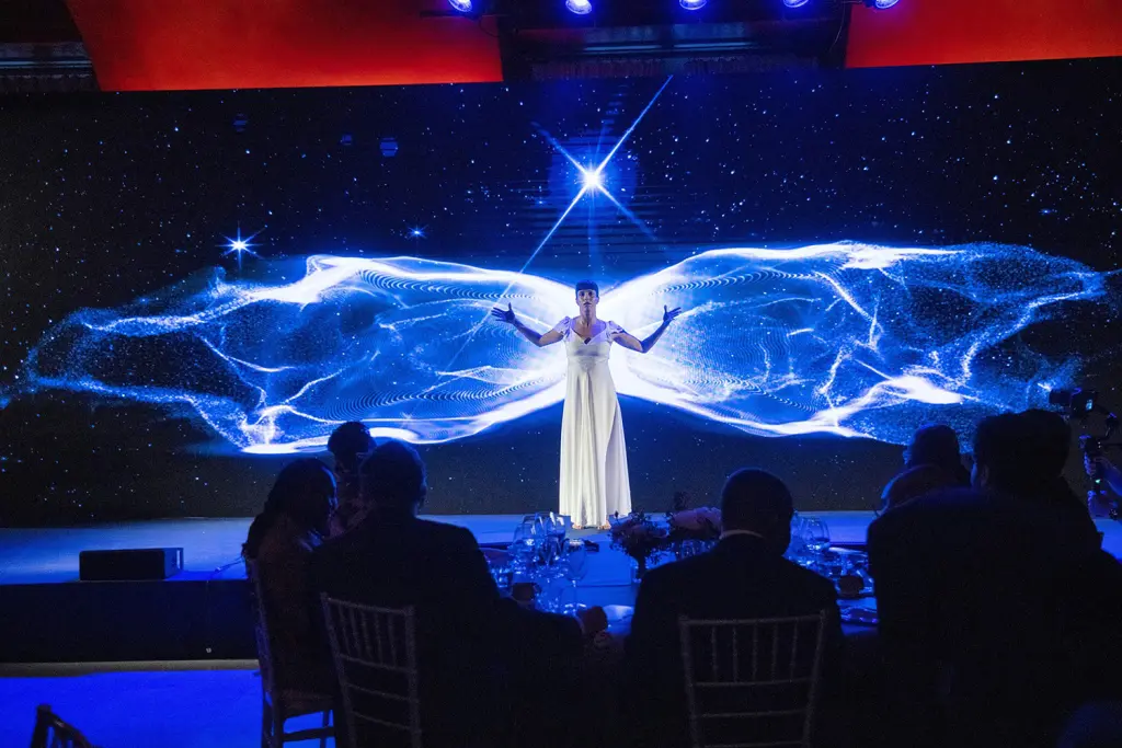 Evento corporativo, presentación e inicio del evento